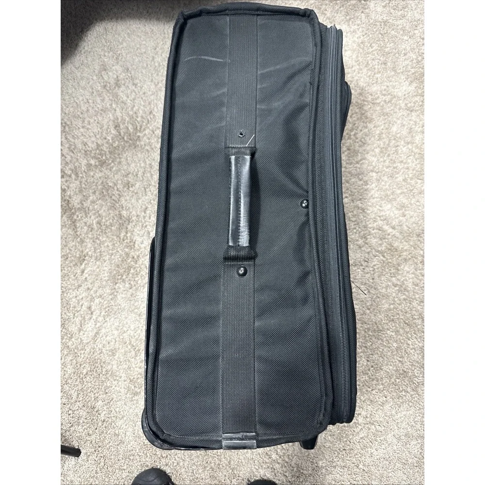 TUMI Suitcase Alpha 22